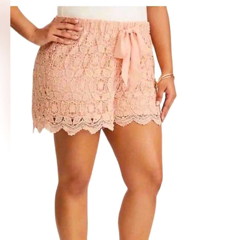 NWOT torrid dusty rose crochet short size 1X (14-16)